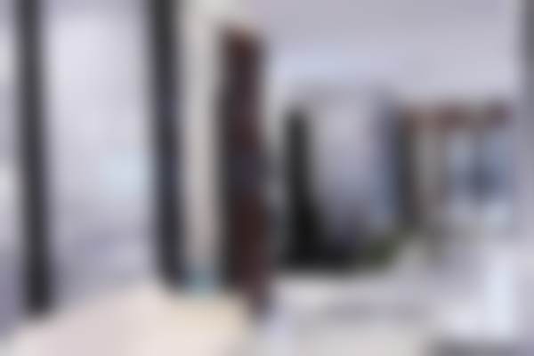 二、上海光泽医院口腔科医生团队，打造专精诊疗服务