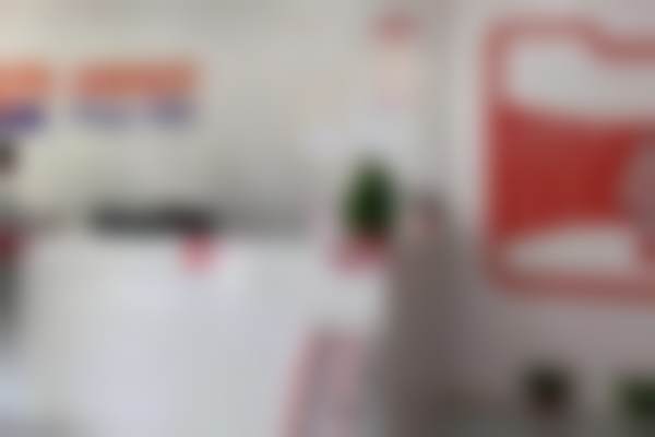 二、无锡美呀口腔门诊部医生团队,打造专精诊疗服务