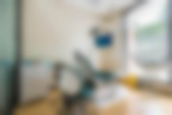 六、珠海鼎植口腔门诊部荣誉资质与患者口碑，见证品牌实力