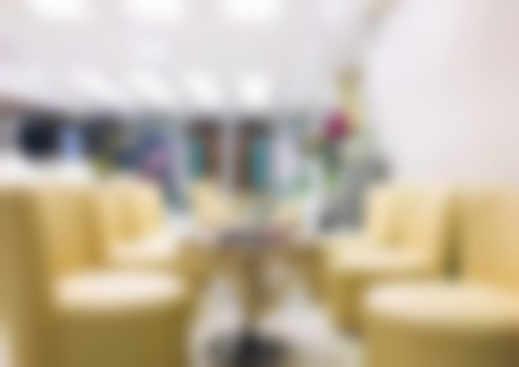 二、深圳阳光医疗美容医院口腔科医生团队，打造专精诊疗服务