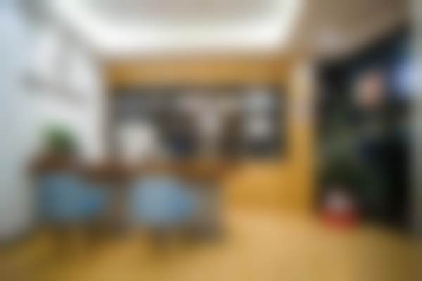 二、杭州德研口腔门诊部医生团队，打造专精诊疗服务