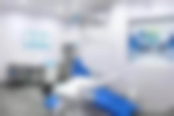 二、东莞虎门齿晨口腔门诊部医生团队，打造专精诊疗服务