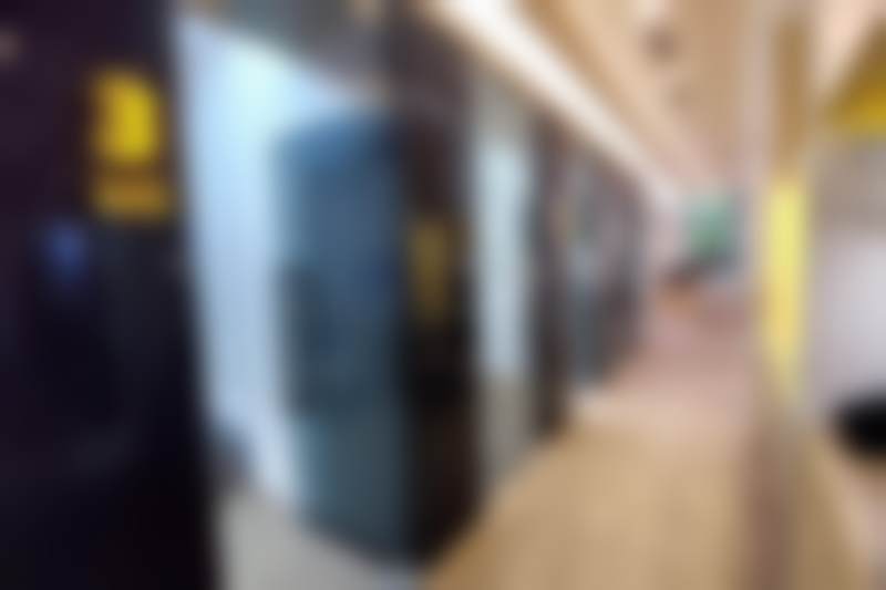 二、成都爱无界华医口腔门诊部医生团队，打造专精诊疗服务