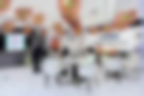 六、涿州冠杰朗朗口腔门诊部荣誉资质与患者口碑，见证品牌实力