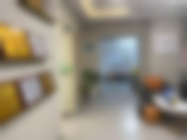 二、深圳大熊猫口腔诊所(龙华店)医生团队,打造专精诊疗服务