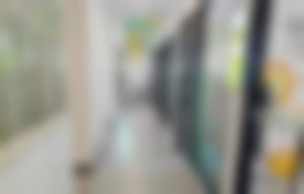 湖南长沙牙典口腔门诊部长沙斯诺口腔门诊部走廊