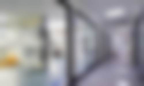 二、海口秀英简爱芽口腔门诊部医生团队，打造专精诊疗服务