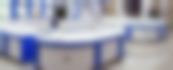 重庆华厦渝州眼科医院余鹏医生简介：揭秘资深眼科专家的临床实力与患者口碑评价