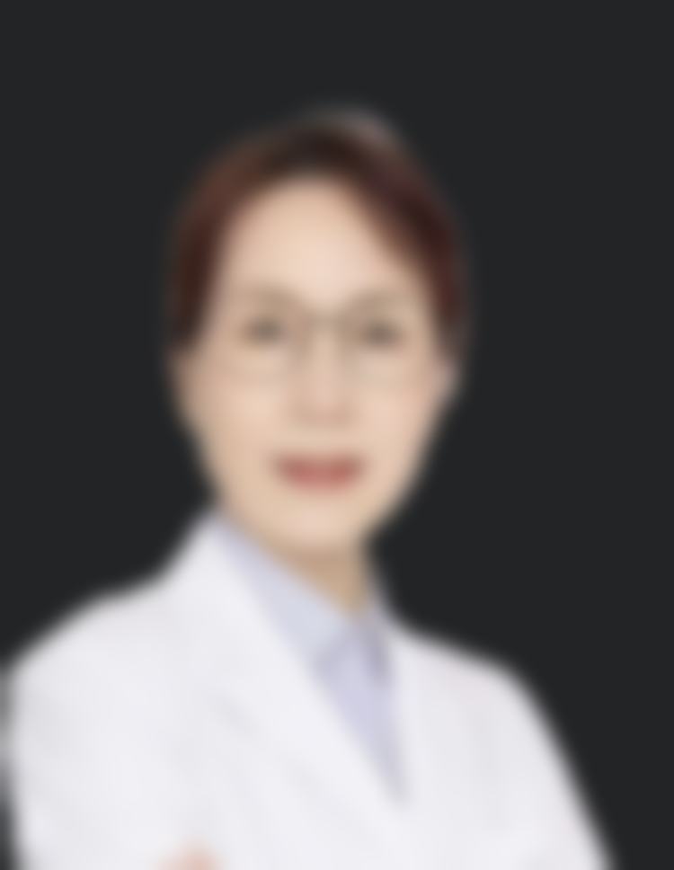 张炯